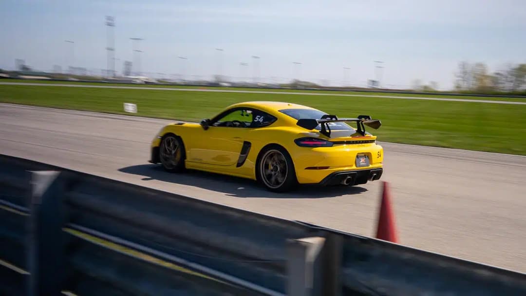 Porsche Cayman GT4 RS Experience